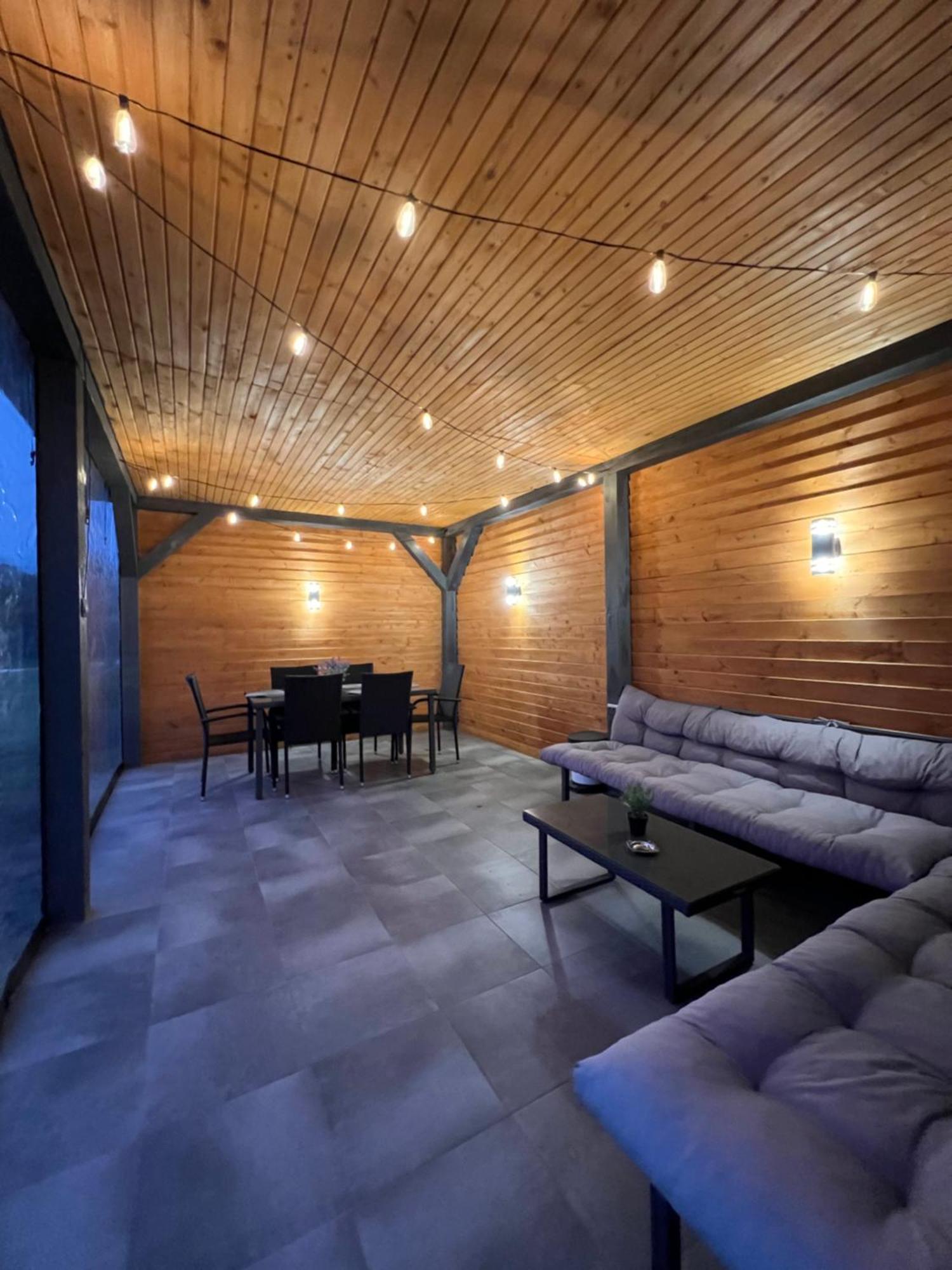 Harmony Bed & Breakfast Lazeshchyna Ngoại thất bức ảnh